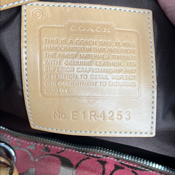 Coach signature Red and Tan Vachetta leather Travel Bag - Picture 6 of 11